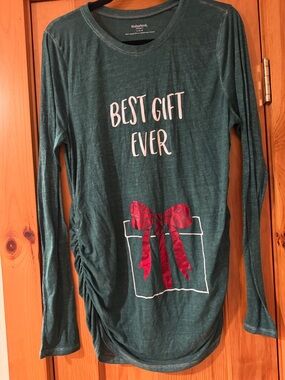 Motherhood Green Maternity Top Red Bow Graphic Tee Best Gift Ever Holiday Size L